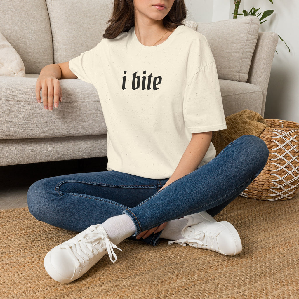 I Bite Graphic T-Shirt — Funny Gothic Script Tee for Bold Casual Wear