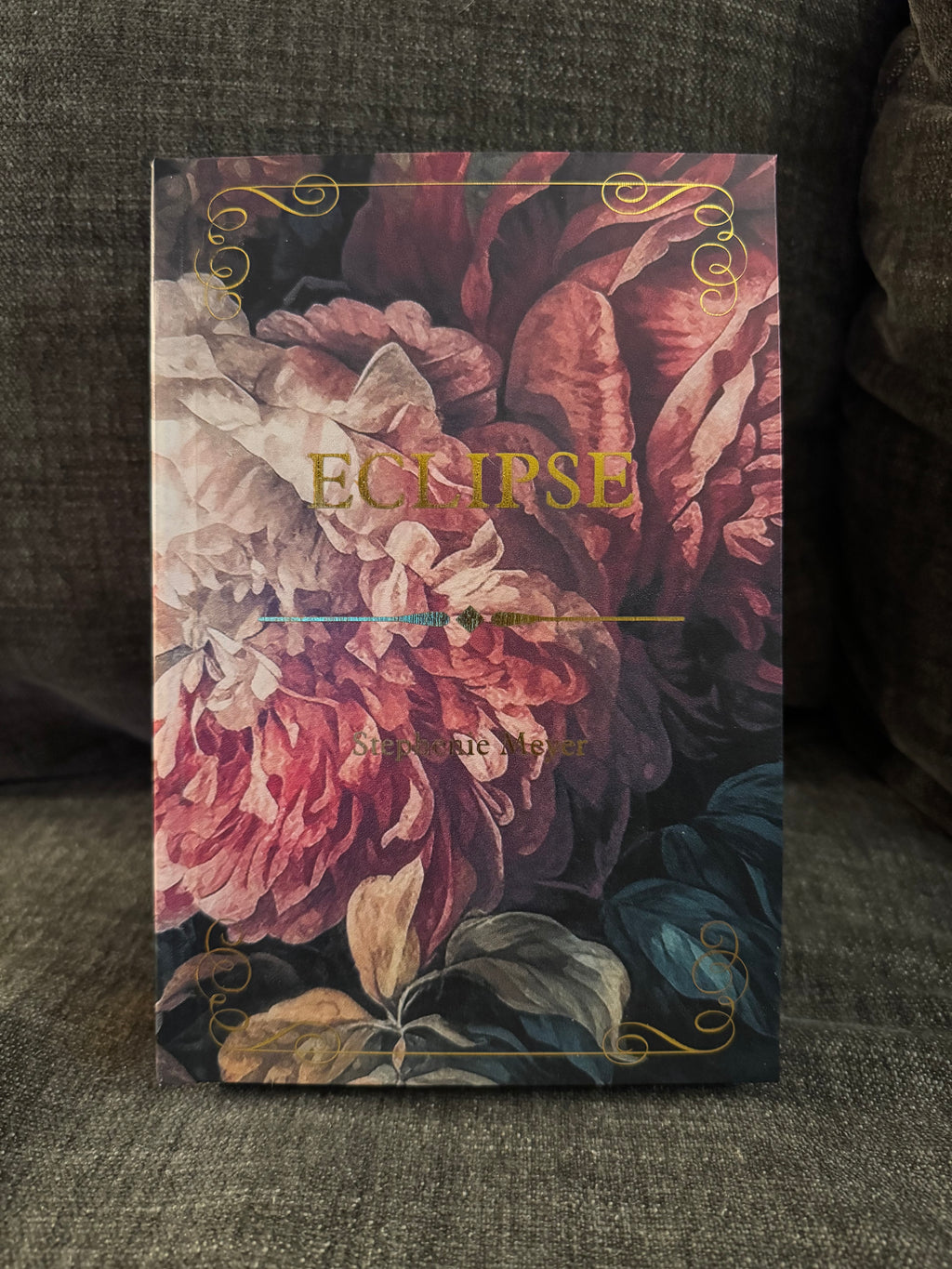 The Twilight Saga: Custom Hardback Set